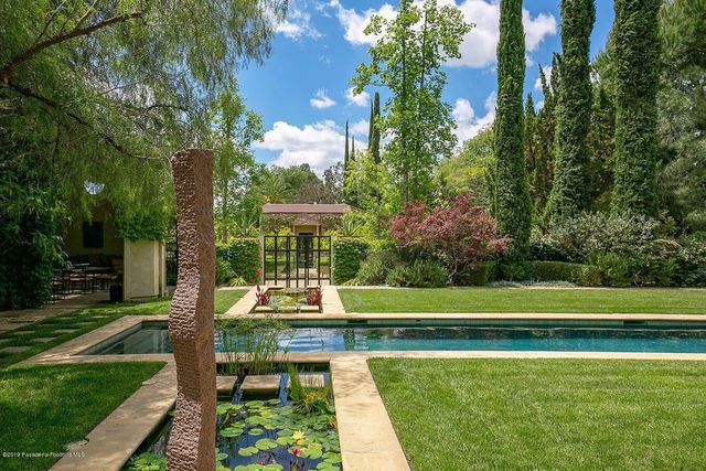 Pasadena, CA villa pool view 