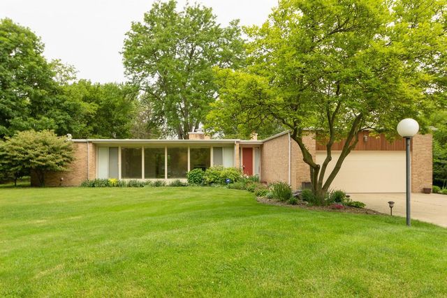 Flossmoor, IL mid century modern house exterior