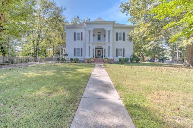 Antebellum house in Ripley, TN 