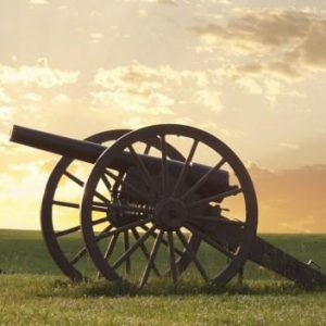 civil-war-cannons-at-antietam-national-PXSB8H3