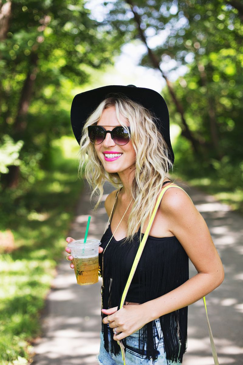 Pretty Hairstyle with Beach Waves 