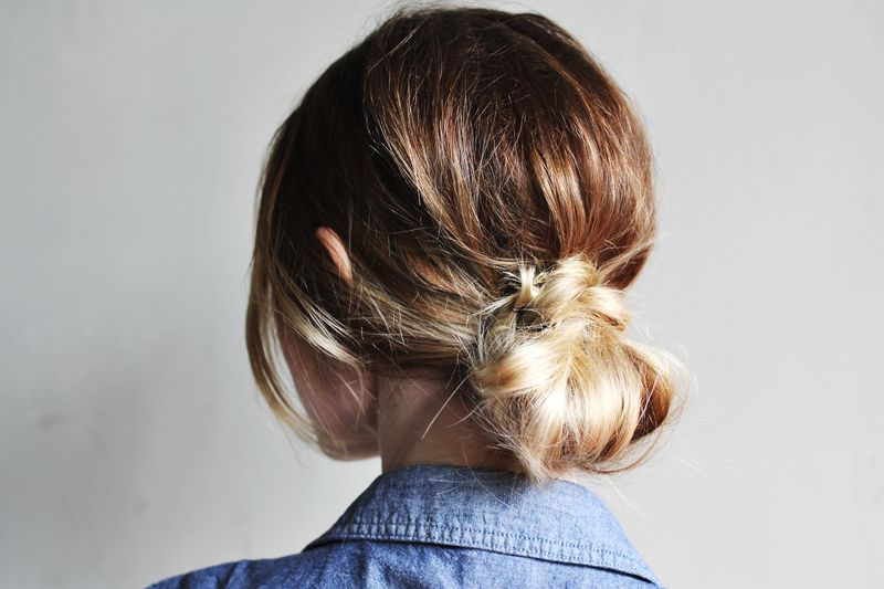 Diy low messy bun