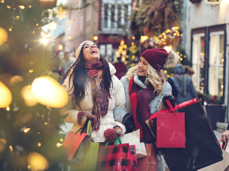 holiday marketing tips retail store